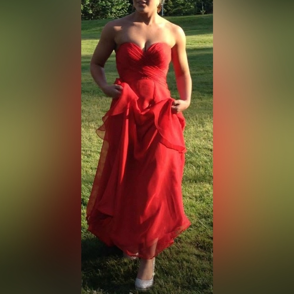 Elegant Red Strapless Evening Gown B'DAZZLE BY ALYCE size 0 - Picture 5 of 12